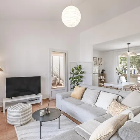 Appartement Soleia - Vue Mer, Piscine & Jardin Prive, Parking *